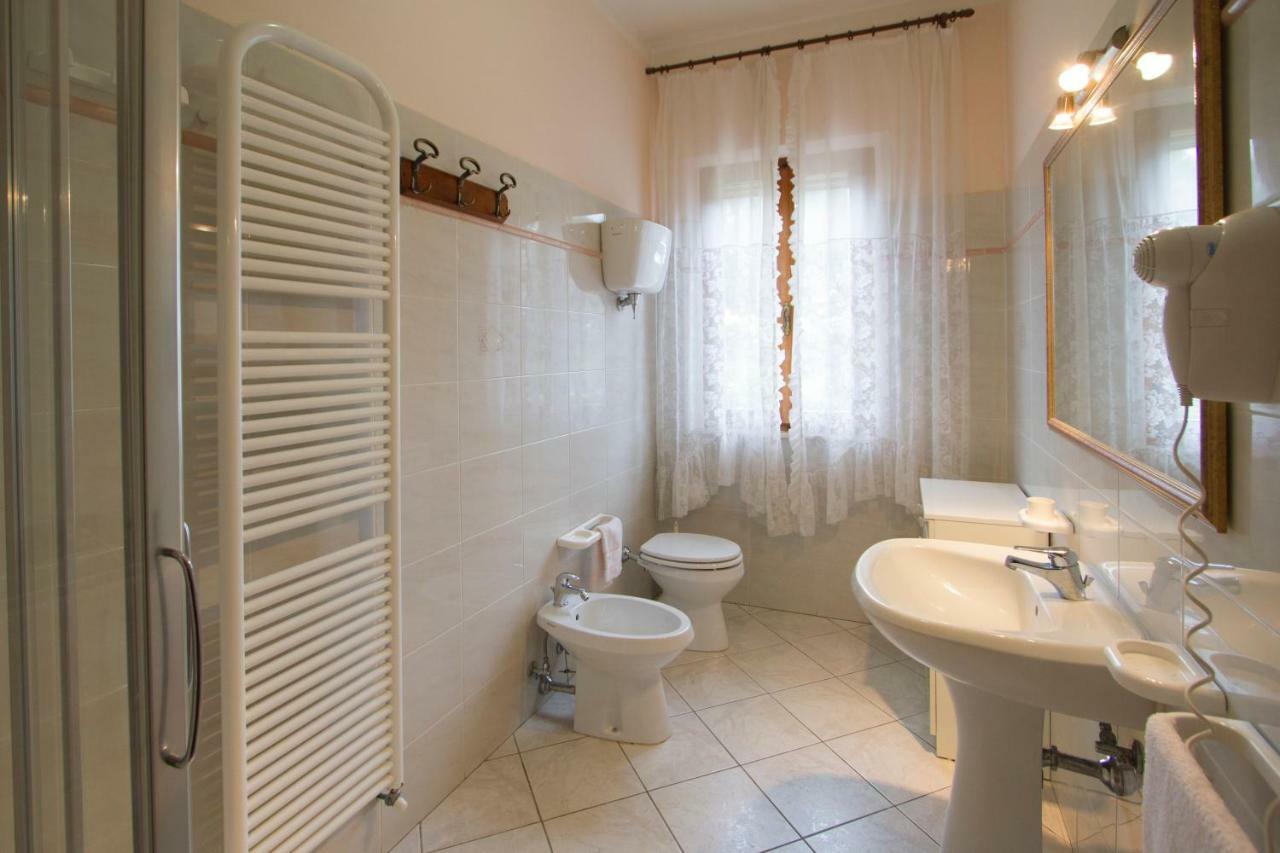 Casa Elena Apartment กอร์โตนา ภายนอก รูปภาพ